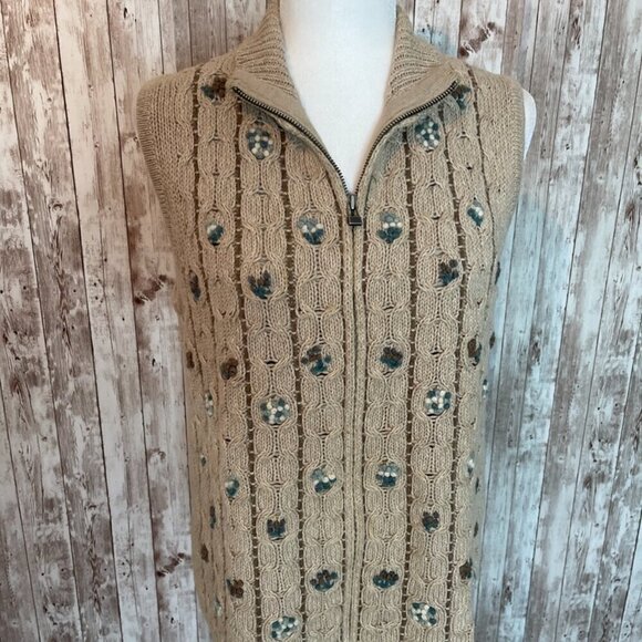 Woolrich Full Zip Embellished Sweater Vest size Large - Picture 2 of 5
